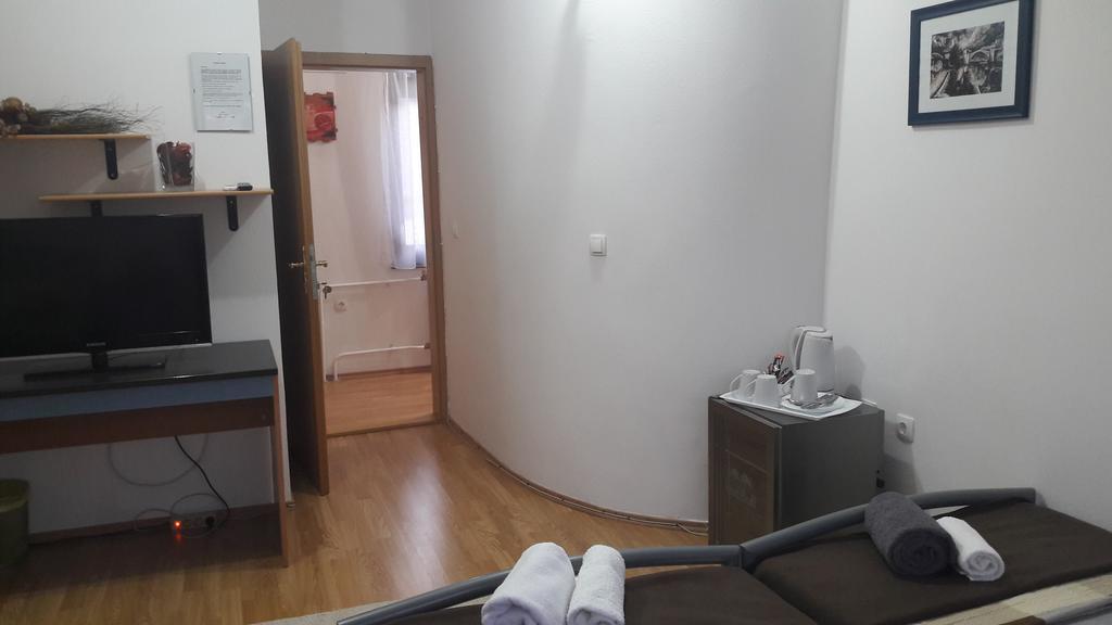 Guest House Stari Mostar Bagian luar foto