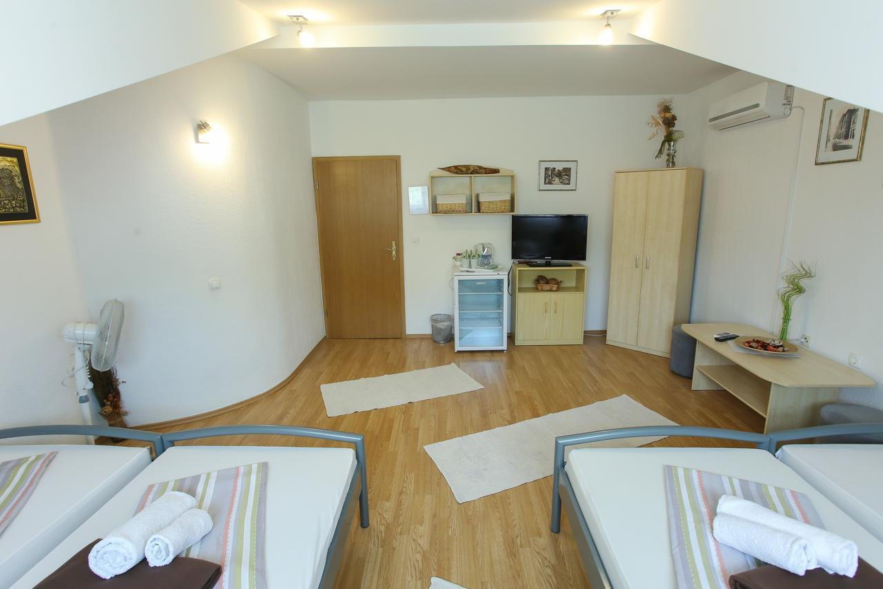 Guest House Stari Mostar Bagian luar foto