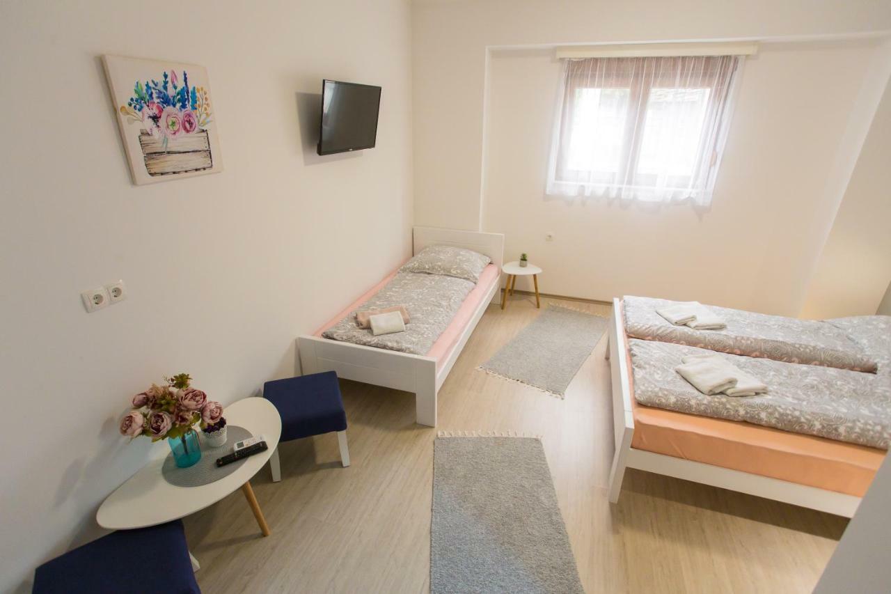 Guest House Stari Mostar Bagian luar foto